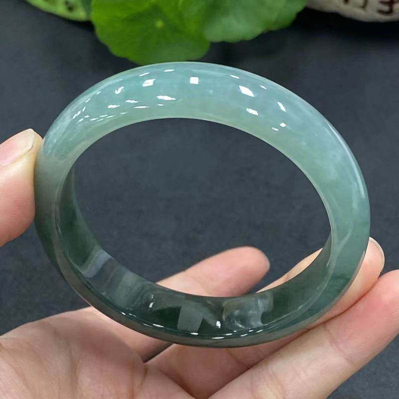 Ice-like, oily, green bracelet - Bracelets 评论和价格