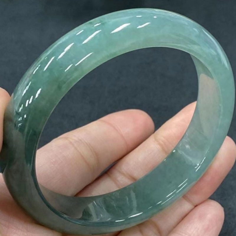 Ice-like, oily, green bracelet - Bracelets 评论和价格